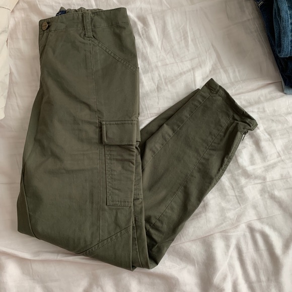 Petite Olive Cargo Pants 